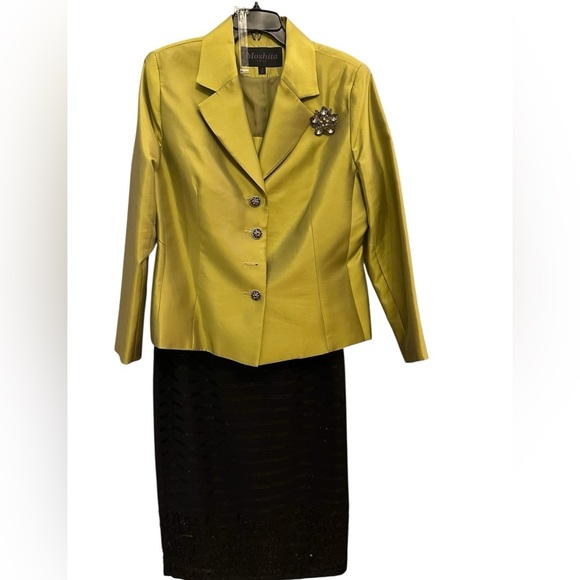 Elegant Moshita Luxe Two-Piece Set – Chartreuse Satin Blazer & Skirt 14 - Picture 1 of 3